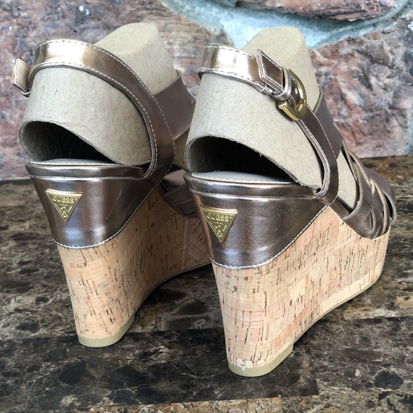 NEW GUESS Haela Wedge Sandals - Picture 5 of 11